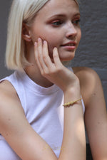Load image into Gallery viewer, Bracelet Gold B18